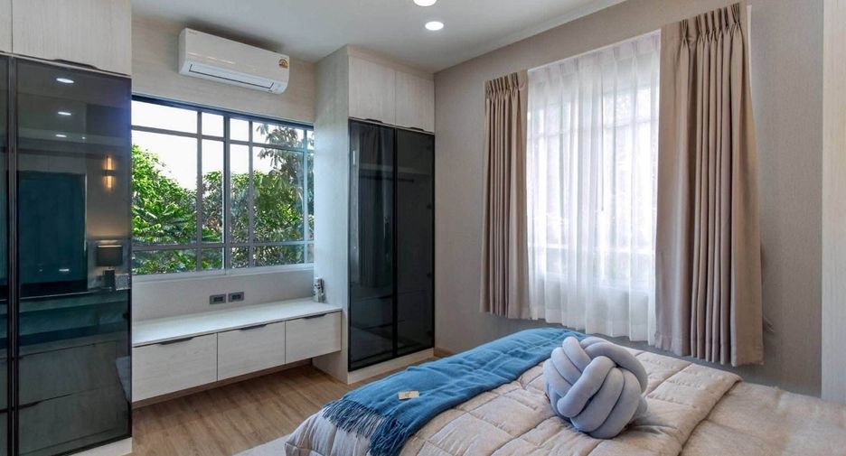 Villa zum Kauf mit 4 Zimmer in Bang Lamung, Chonburi