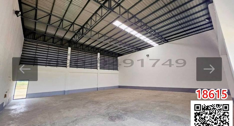 For rent 4 bedrooms warehouse in Lat Lum Kaeo, Pathum Thani