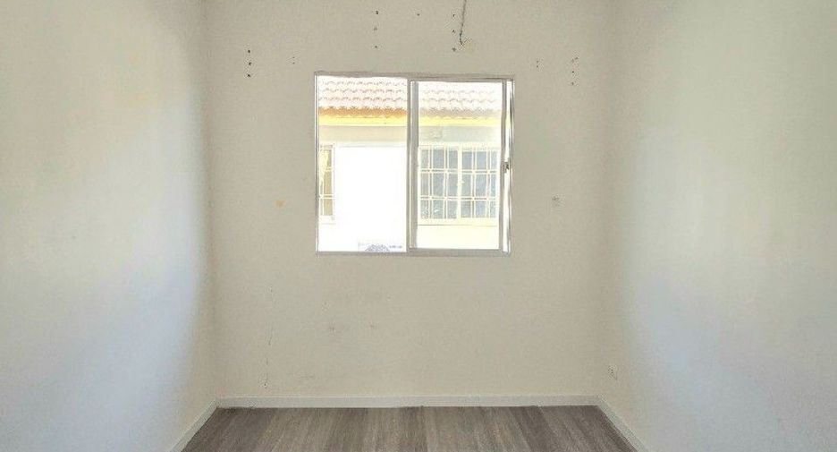 For sale 3 bedrooms townhouse in Phra Samut Chedi, Samut Prakan