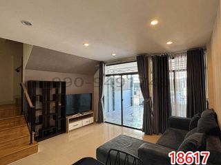 For sale 2 bedrooms townhouse in Saphan Sung, Bangkok