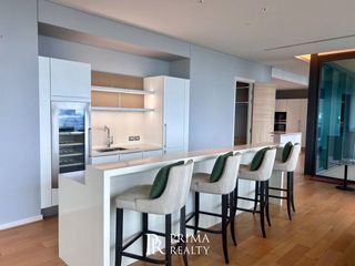Condo en venta de 3 habitaciones en Pathum Wan, Bangkok