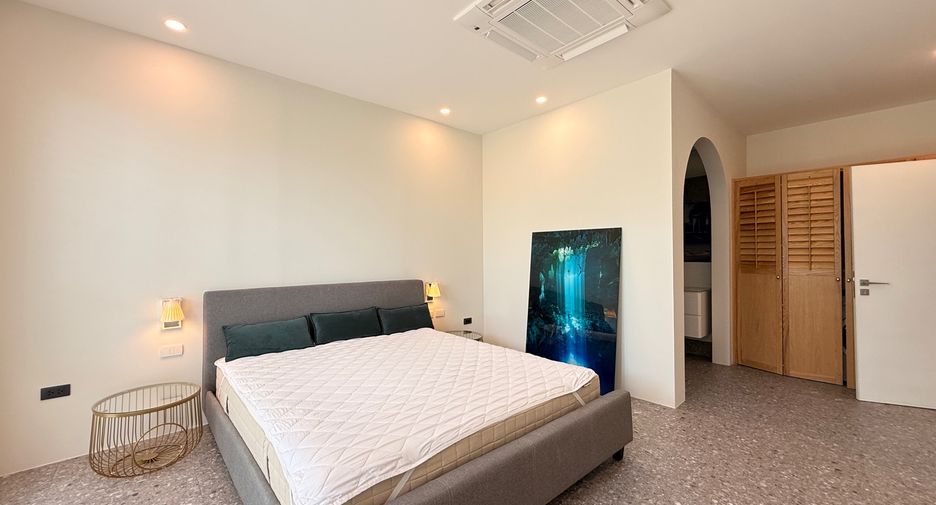 For sale 3 bedrooms villa in Hua Hin, Prachuap Khiri Khan