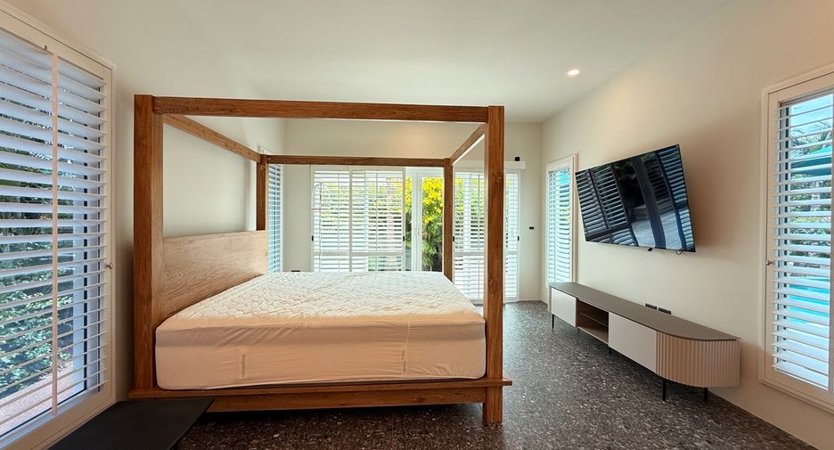 For sale 3 bedrooms villa in Hua Hin, Prachuap Khiri Khan