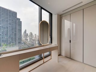 For sale 3 bedrooms condo in Khlong Toei, Bangkok