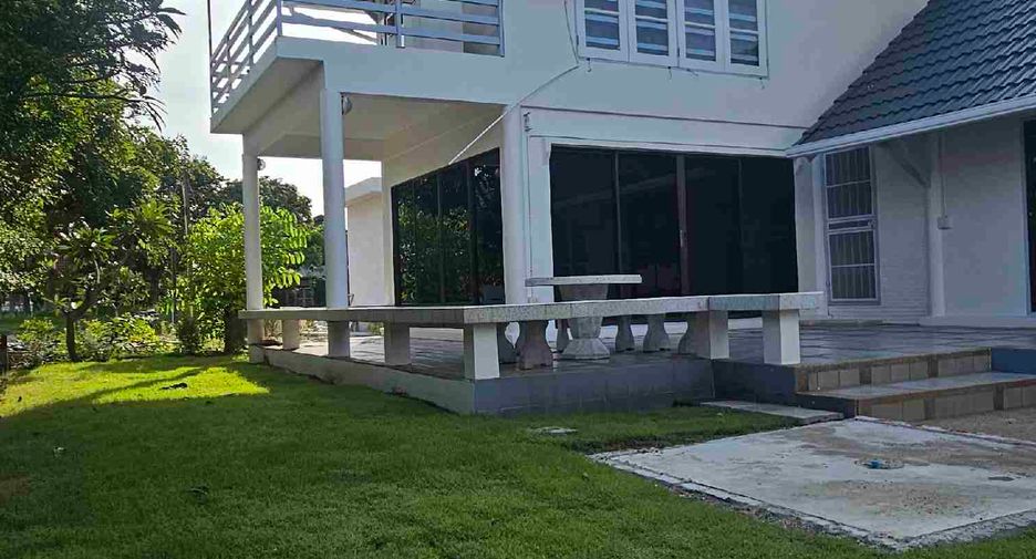 For rent 3 bedrooms house in Mueang Rayong, Rayong