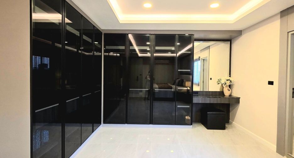 À vendre 3 chambres villa à Bang Lamung, Chonburi