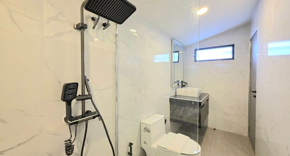 À vendre 3 chambres villa à Bang Lamung, Chonburi