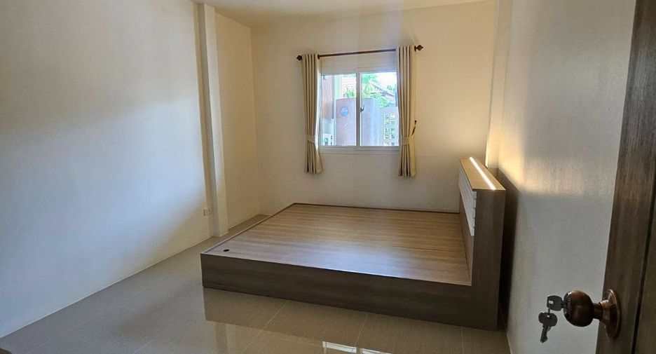 For sale 2 bedrooms townhouse in Bang Lamung, Chonburi