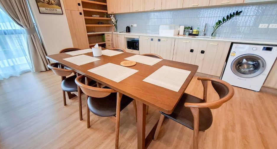 For rent 3 bedrooms condo in Jomtien, Pattaya