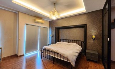 À vendre 2 chambres maison de ville à Phasi Charoen, Bangkok