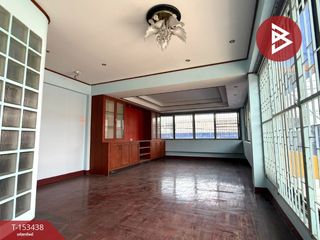 For sale 5 bedrooms retail Space in Sam Phran, Nakhon Pathom