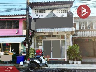 Casa adosada en venta de 2 habitaciones en Bang Sao Thong, Samut Prakan