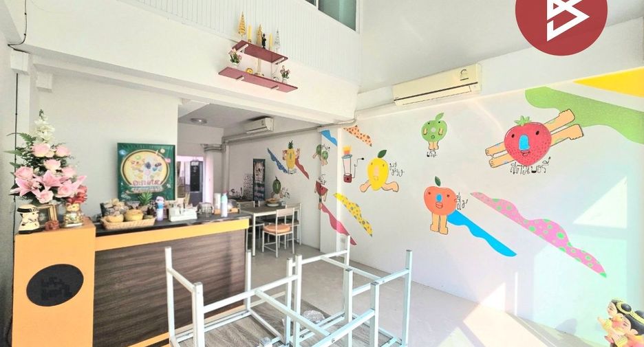 Gewerbefläche zum Kauf mit 2 Zimmer in Phra Samut Chedi, Samut Prakan