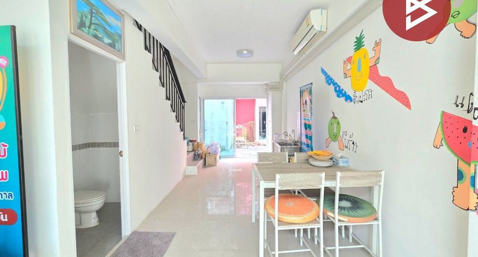 Gewerbefläche zum Kauf mit 2 Zimmer in Phra Samut Chedi, Samut Prakan