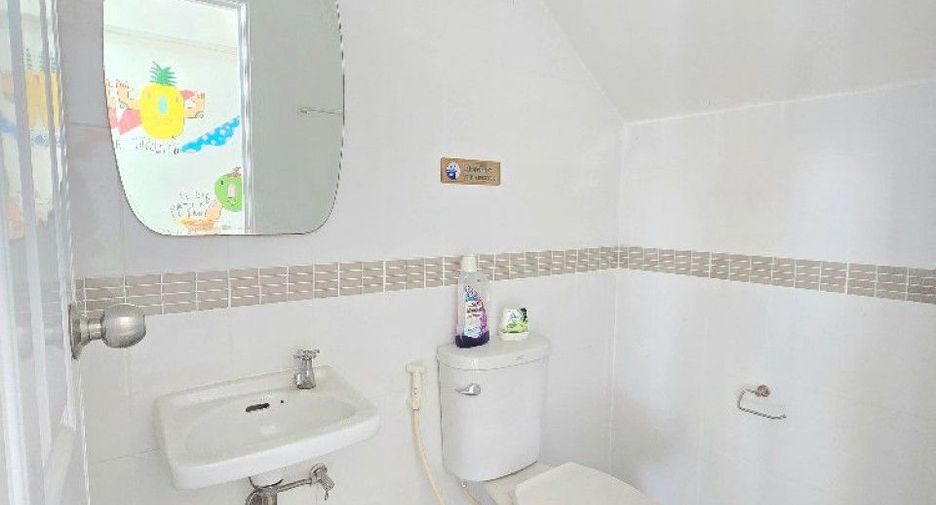 Gewerbefläche zum Kauf mit 2 Zimmer in Phra Samut Chedi, Samut Prakan
