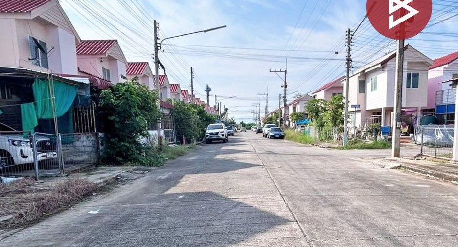 For sale 2 ベッドルーム house in Mueang Lop Buri, Lopburi