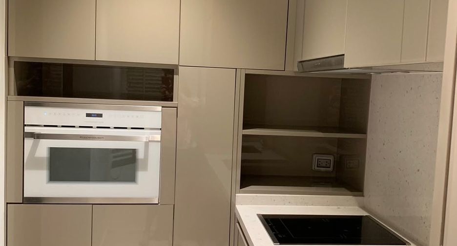 For rent 1 bed condo in Khlong Toei, Bangkok