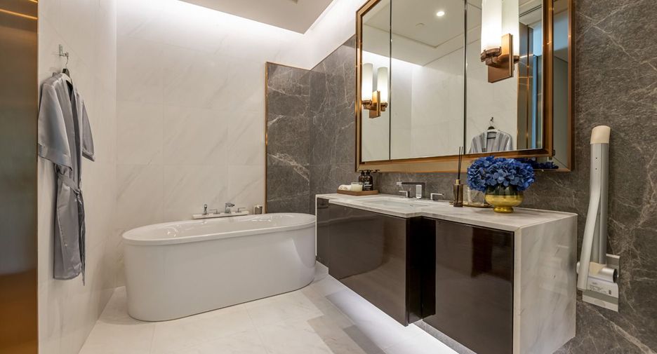 For sale 1 Beds condo in Pathum Wan, Bangkok