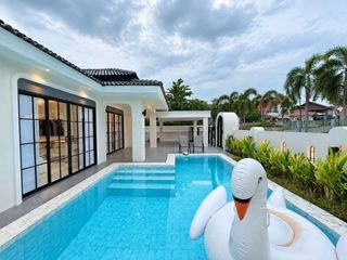 À vendre 3 chambres villa à Bang Lamung, Chonburi
