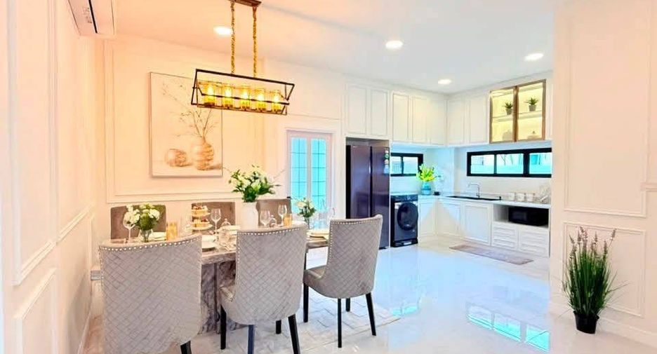 À vendre 3 chambres villa à Bang Lamung, Chonburi