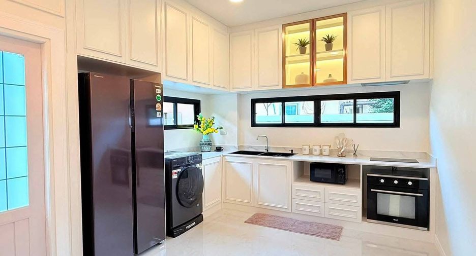 À vendre 3 chambres villa à Bang Lamung, Chonburi
