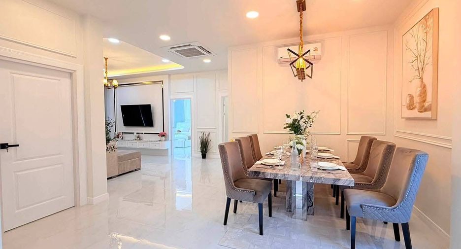 À vendre 3 chambres villa à Bang Lamung, Chonburi