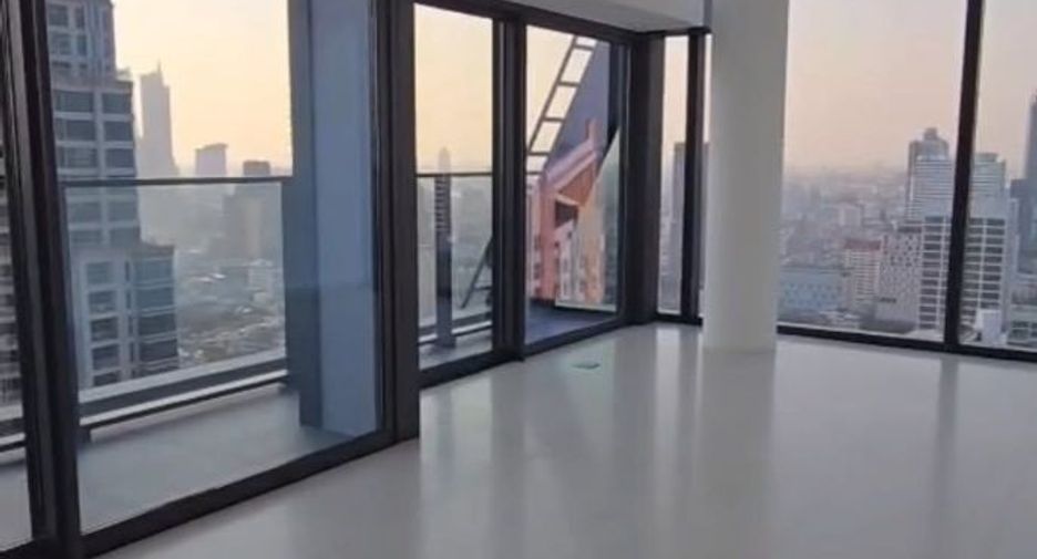 Condo en venta de 3 habitaciones en Sathon, Bangkok