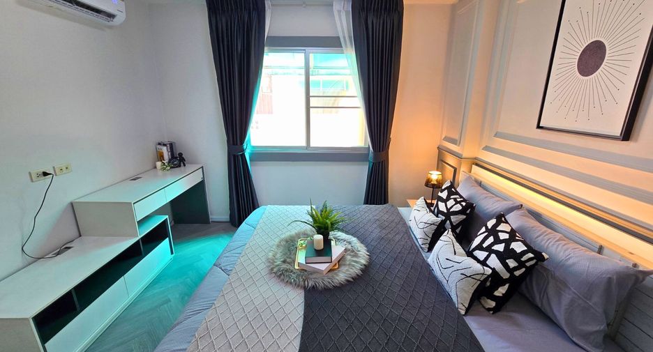 À vendre 1 chambre condo à Saphan Sung, Bangkok