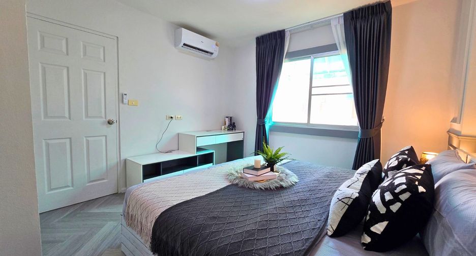 À vendre 1 chambre condo à Saphan Sung, Bangkok