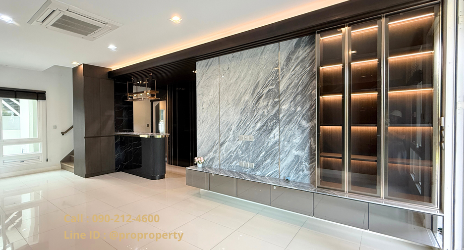 Casa en venta de 3 habitaciones en Bang Bon, Bangkok