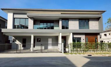 Haus zur Miete mit 5 Zimmer in Bang Phli, Samut Prakan