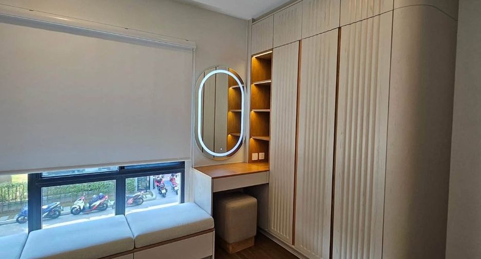 Haus zur Miete mit 5 Zimmer in Bang Phli, Samut Prakan