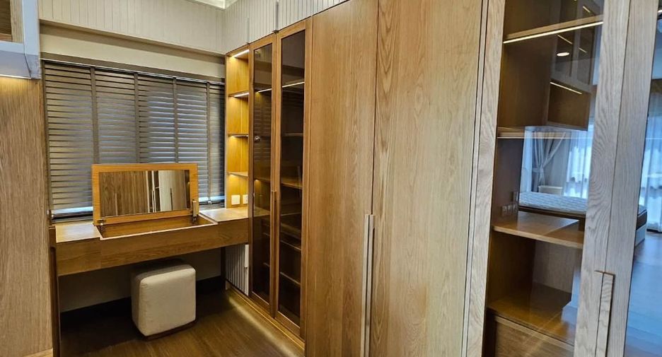 Haus zur Miete mit 5 Zimmer in Bang Phli, Samut Prakan