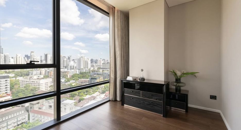 À louer 2 chambres condo à Watthana, Bangkok