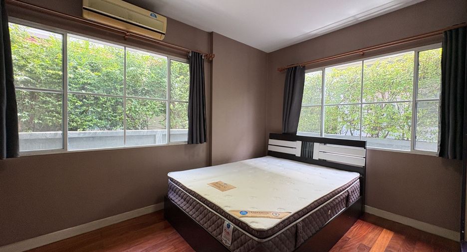 For rent 4 bedrooms house in Prawet, Bangkok