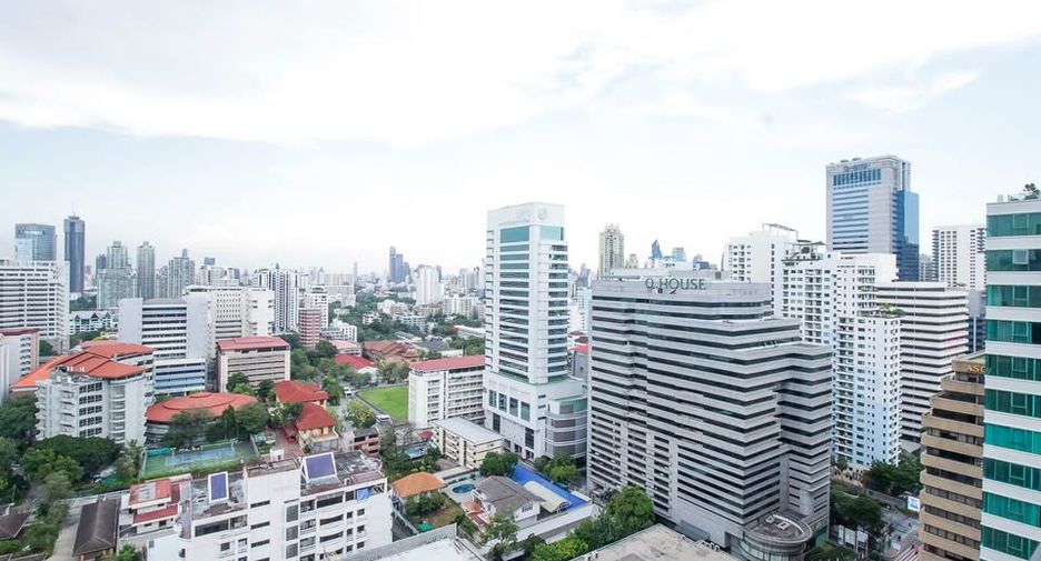 À vendre 2 chambres condo à Watthana, Bangkok