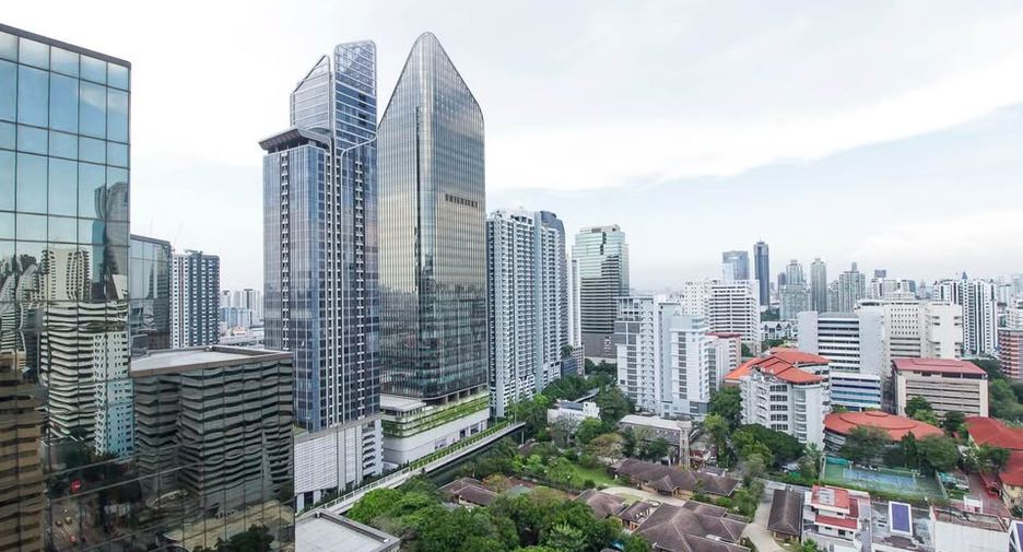 À vendre 2 chambres condo à Watthana, Bangkok