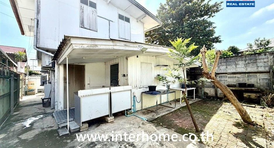 For sale 3 bedrooms house in Chatuchak, Bangkok
