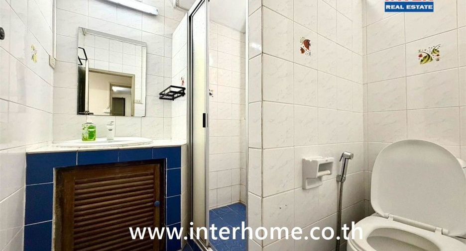For sale 3 bedrooms house in Chatuchak, Bangkok