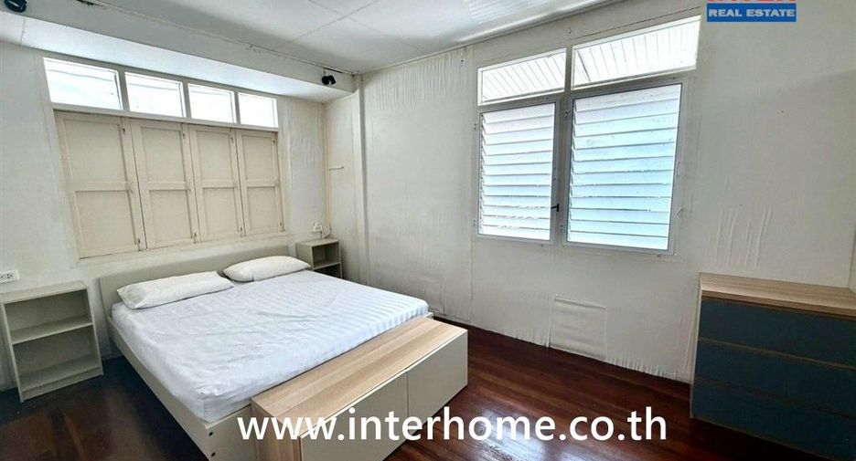 For sale 3 bedrooms house in Chatuchak, Bangkok