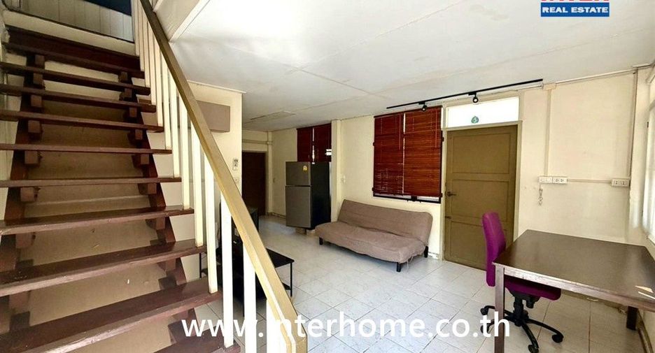 For sale 3 bedrooms house in Chatuchak, Bangkok
