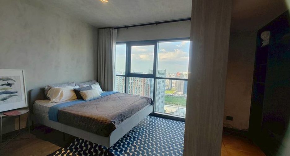 À vendre 3 chambres condo à Watthana, Bangkok