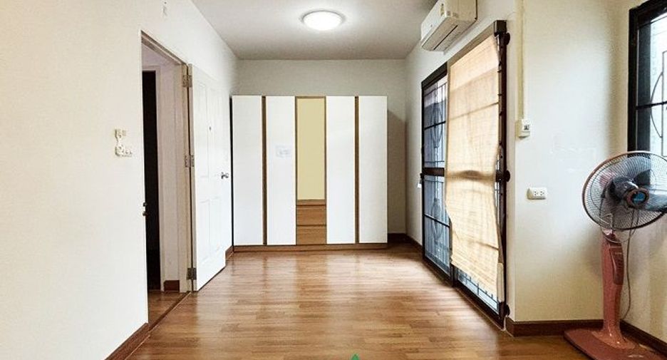 For sale 3 bedrooms townhouse in Lam Luk Ka, Pathum Thani