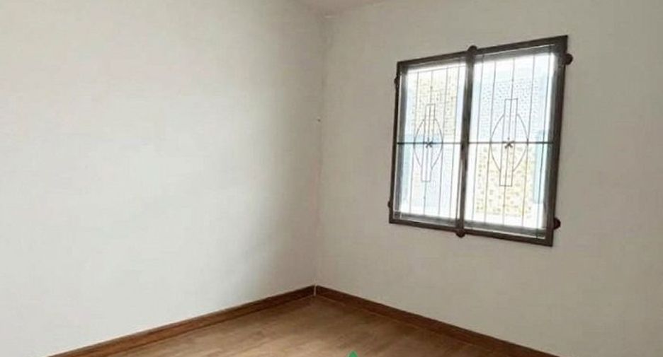 For sale 3 bedrooms townhouse in Lam Luk Ka, Pathum Thani