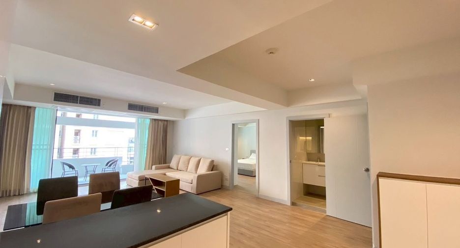 For rent 2 bedrooms condo in Watthana, Bangkok