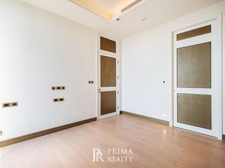 For sale 2 bedrooms condo in Khlong San, Bangkok