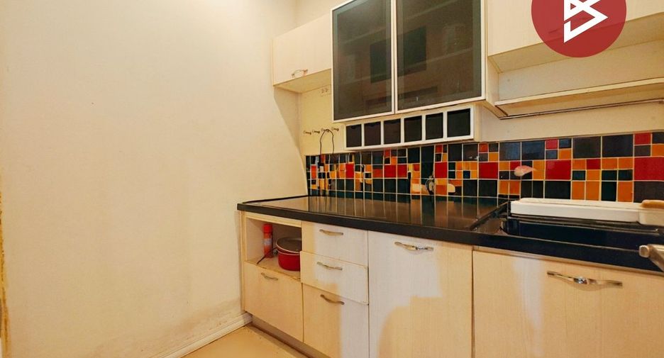 Reihenhaus zum Kauf mit 3 Zimmer in Mueang Nakhon Ratchasima, Nakhon Ratchasima