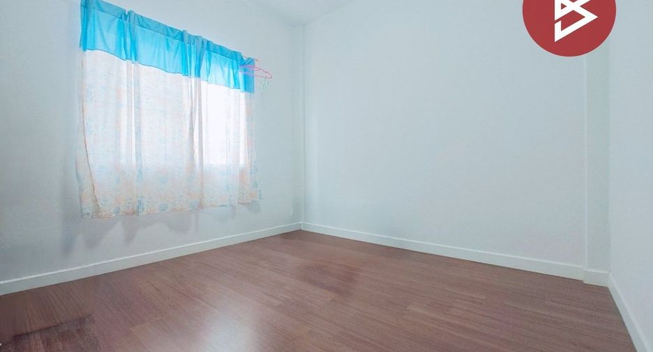 Reihenhaus zum Kauf mit 3 Zimmer in Mueang Nakhon Ratchasima, Nakhon Ratchasima