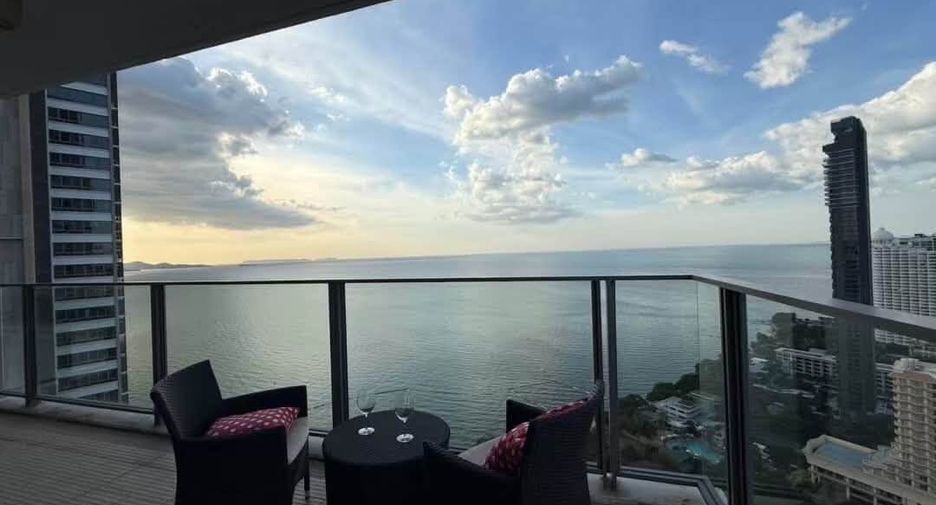 For sale 3 bedrooms condo in Bang Lamung, Chonburi