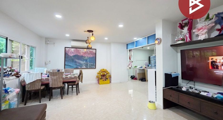 Casa en venta de 3 habitaciones en Nong Chok, Bangkok